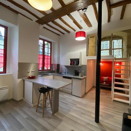 Le Gite De Lancelot Avec Balneo City Center Sens Eksteriør billede